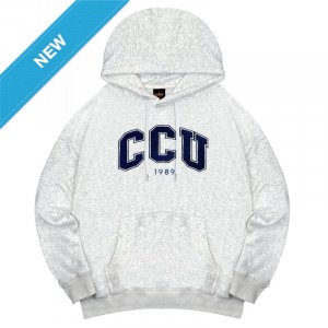 【早鳥現貨,售完預購】CCU立體毛巾繡落肩帽T_麻花白