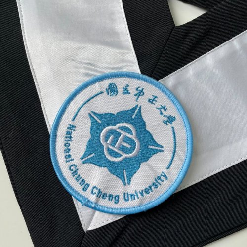 CCU電繡校徽魔鬼氈(無領巾)